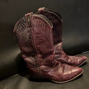 Vintage Ladies western boots, purple size 8